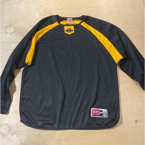 Rawlings Embroidered Fleece size Large (GC)
